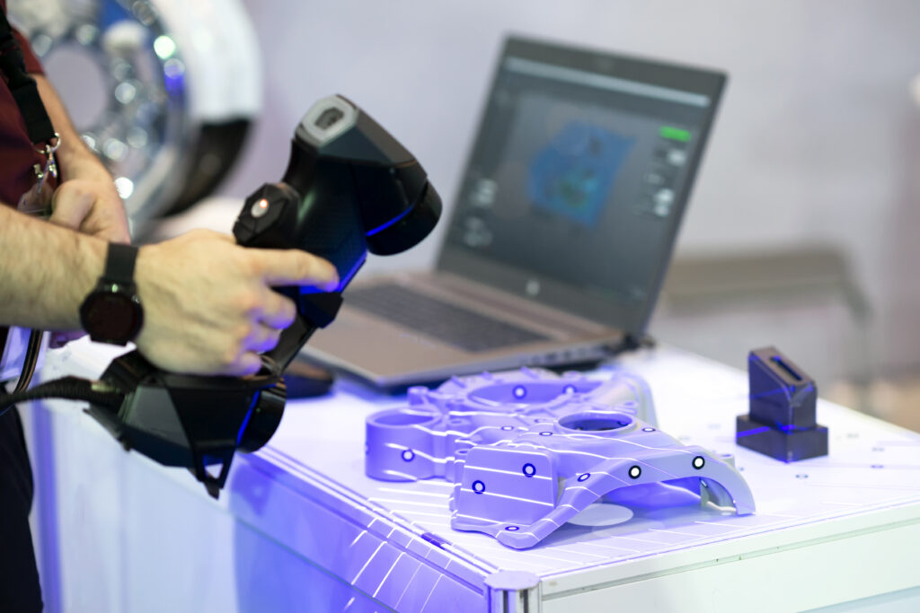 engineer working on scanner scope for scan shape of workpiece to
